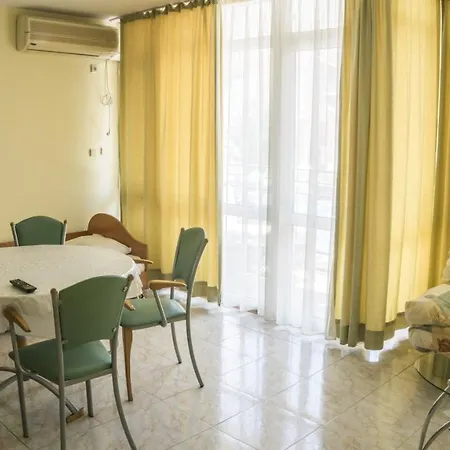 Aparthotel Elite Sluneční pobřeží